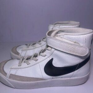 Boys Nike Blazer Mid 77 Size 2Y